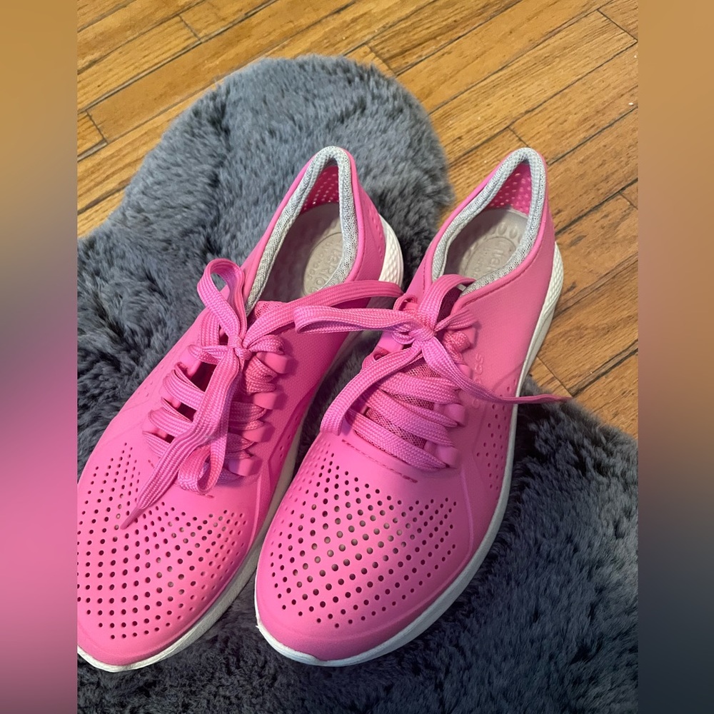 Pink Crocs LiteRide size 9
